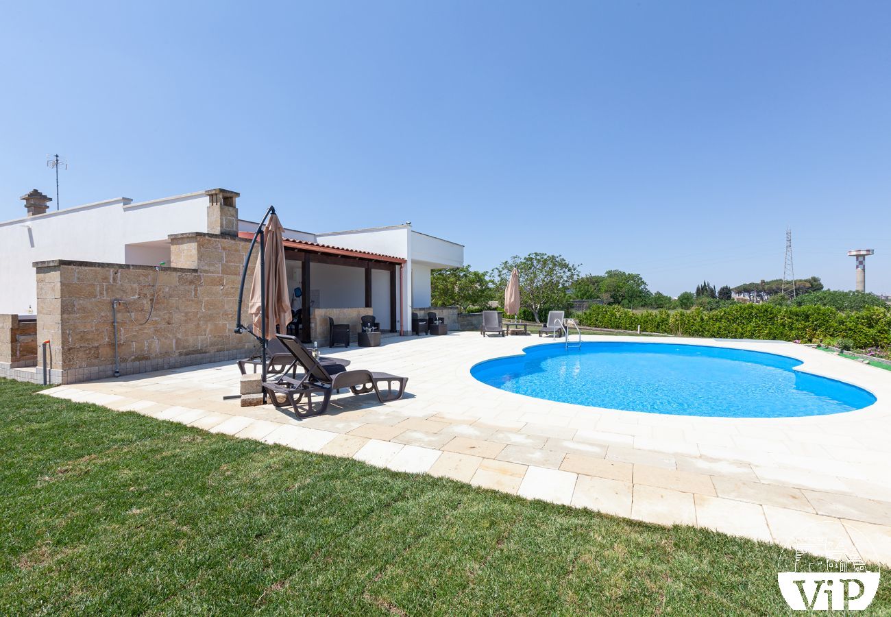 Villa in Galatina - Villa with pool, jacuzzi, sauna, billiards m860