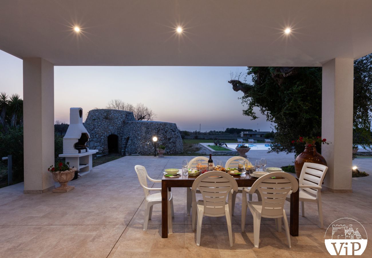 Villa in Carpignano Salentino - Villa pool garden wifi electric car charge m900