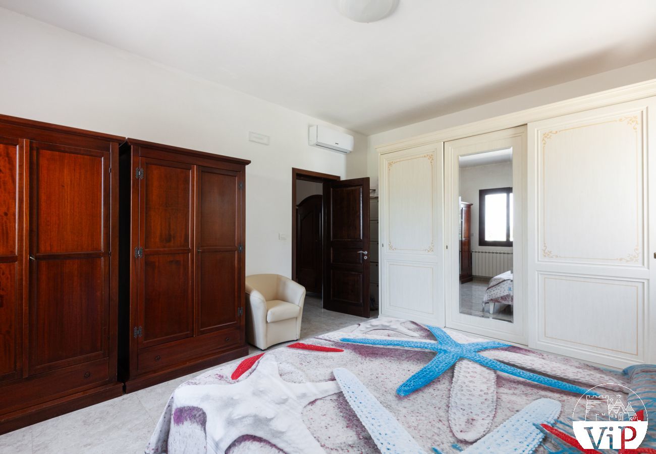 Villa in Carpignano Salentino - Villa pool garden wifi electric car charge m900