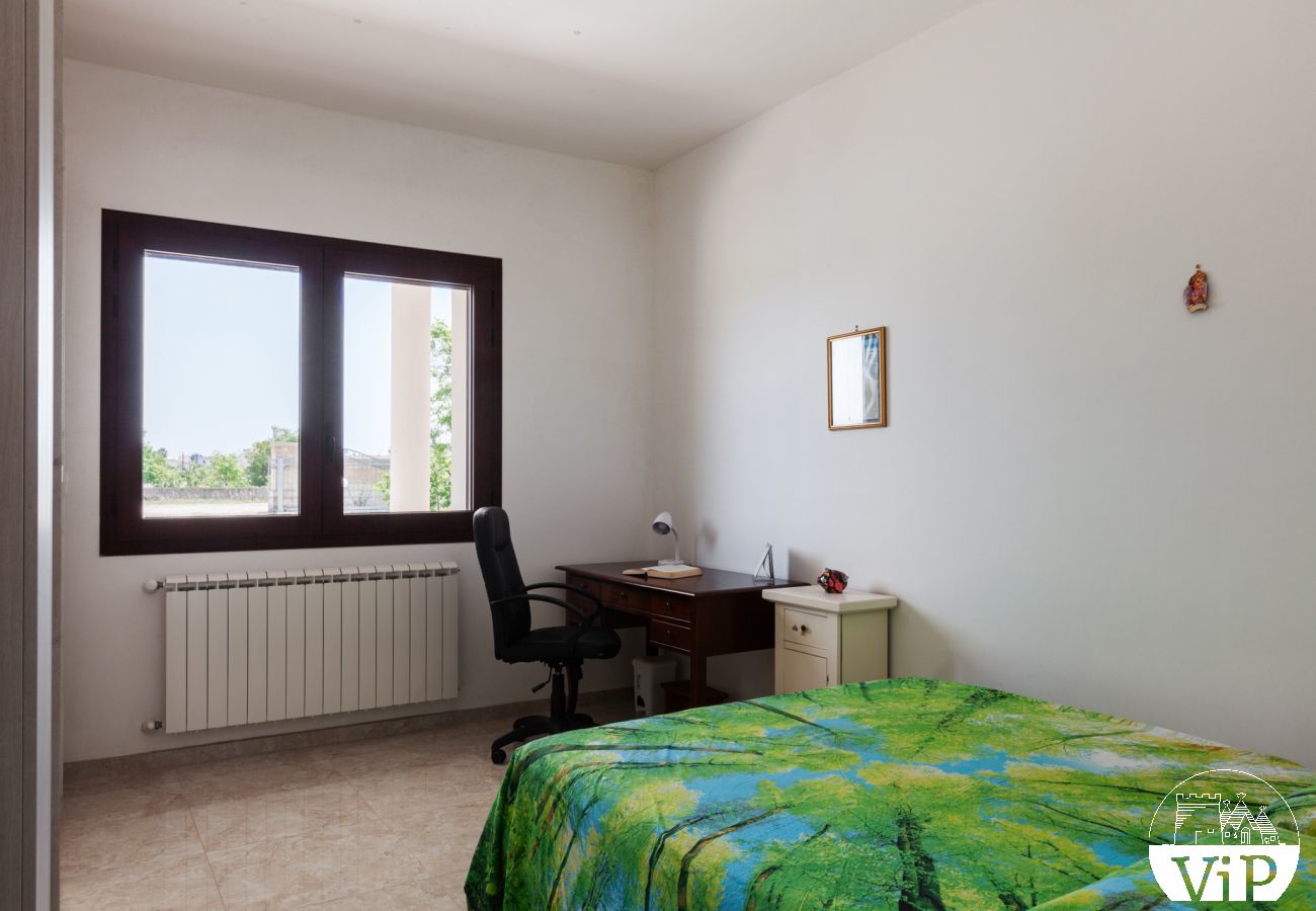 Villa in Carpignano Salentino - Villa pool garden wifi electric car charge m900