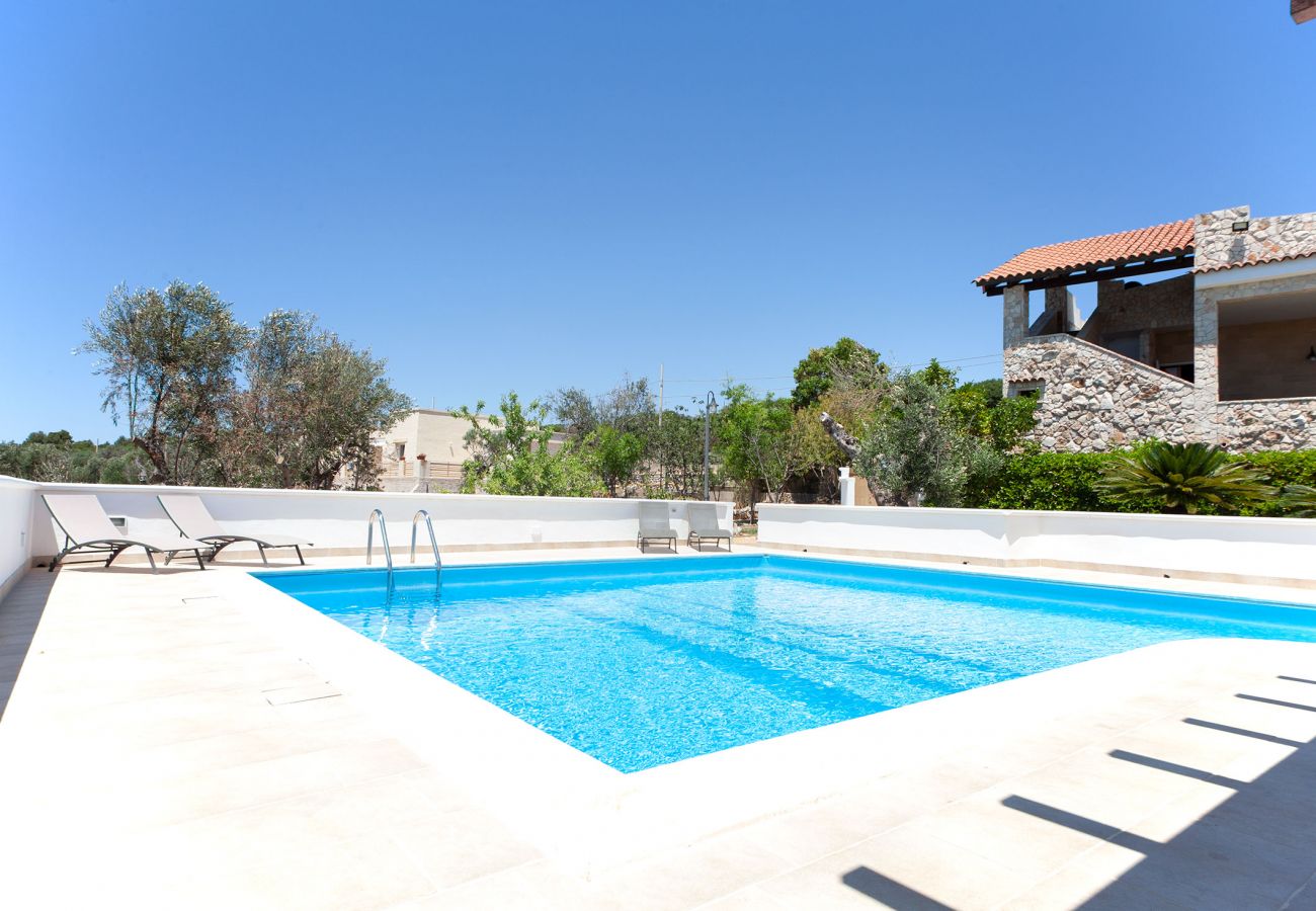Villa/Dettached house in Torre Pali - Seaview Villa with pool Torre Pali v600
