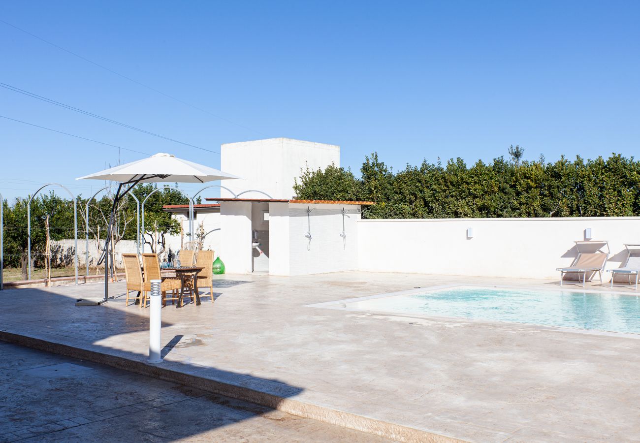 Villa/Dettached house in Poggiardo - Typical Salento villa with private pool v330