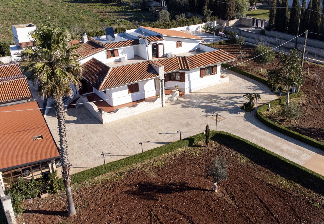 Villa/Dettached house in Poggiardo - Typical Salento villa with private pool v330