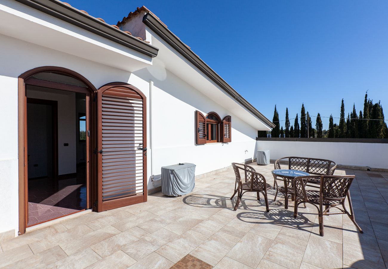 Villa/Dettached house in Poggiardo - Typical Salento villa with private pool v330