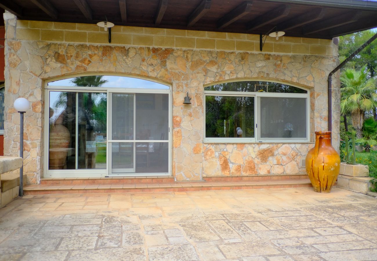 Villa/Dettached house in Tuglie - Villa with private pool and horse riding stables near Gallipoli v140