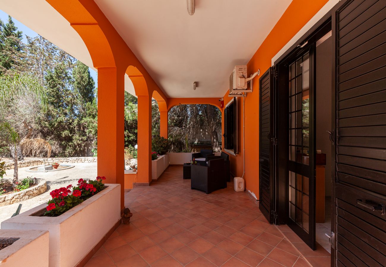 Villa/Dettached house in Collemeto - for Sale: Villa pool electric car charging station v565