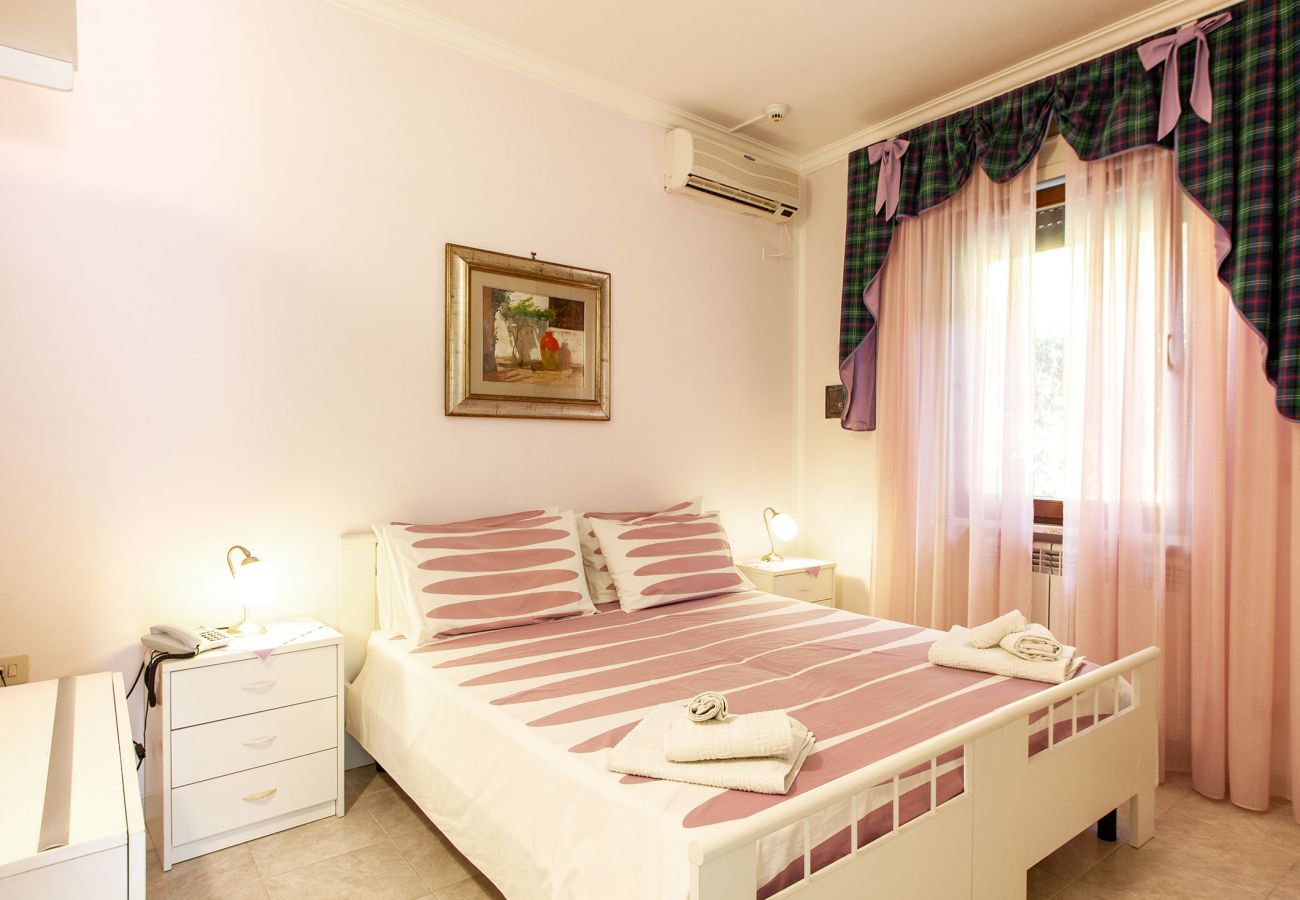 Villa/Dettached house in Neviano - Large residence with pool garden beach v713