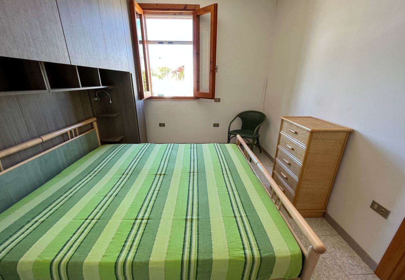 Villa in Torre dell´Orso - Excellent house near sea and beach, 2 bathrooms, v195