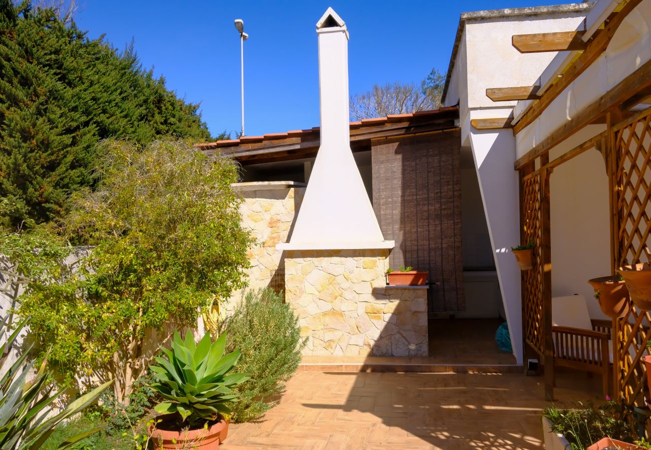 Villa in Torre dell´Orso - Excellent house near sea and beach, 2 bathrooms, v195