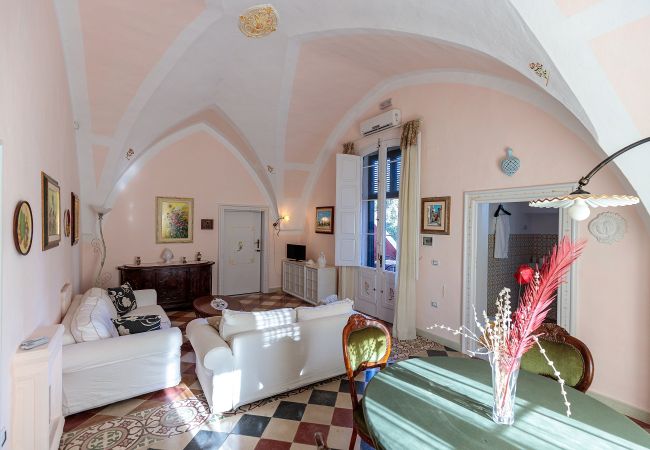 Villa/Dettached house in Francavilla Fontana - Farmhouse rooms 2 pools vineyard olive grove v500