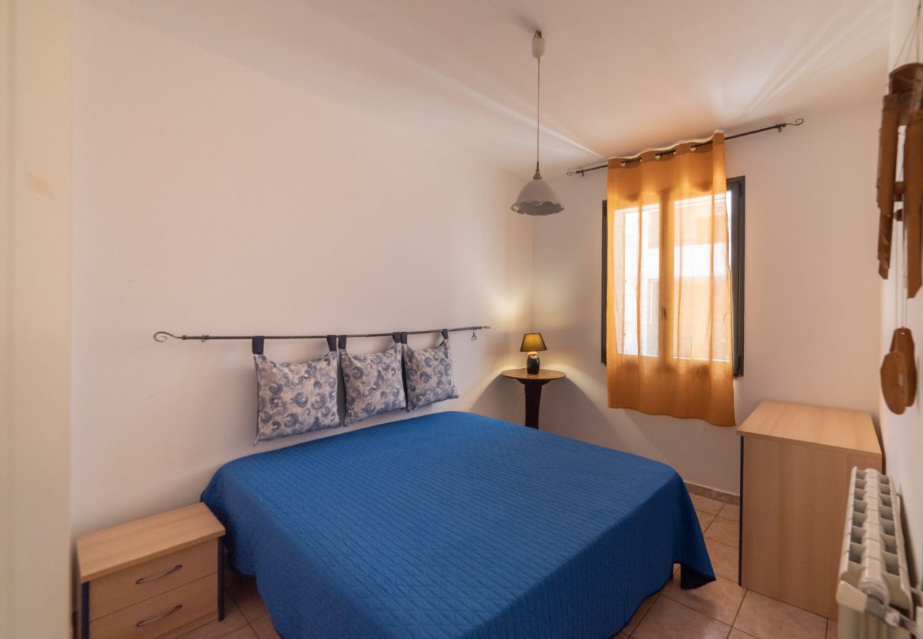 Apartment in Otranto - House for sale Otranto with 2 bathrooms garage v342