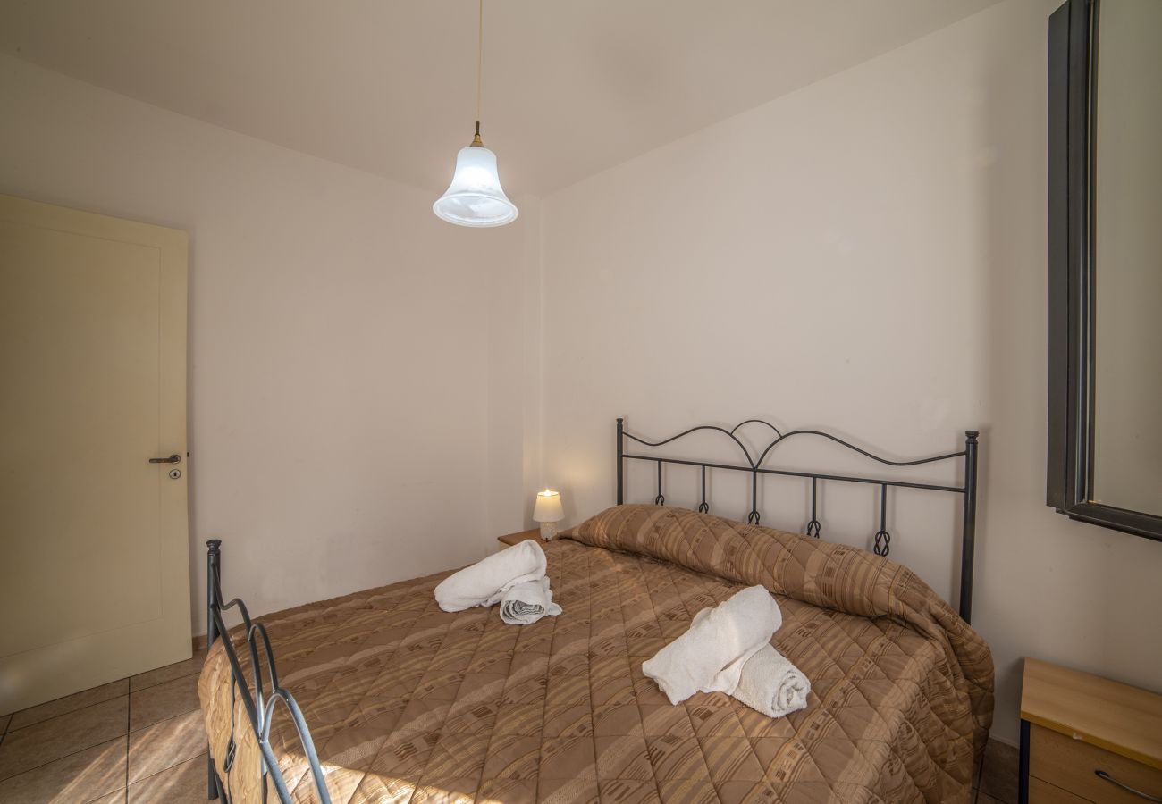 Apartment in Otranto - House for sale Otranto with 2 bathrooms garage v342