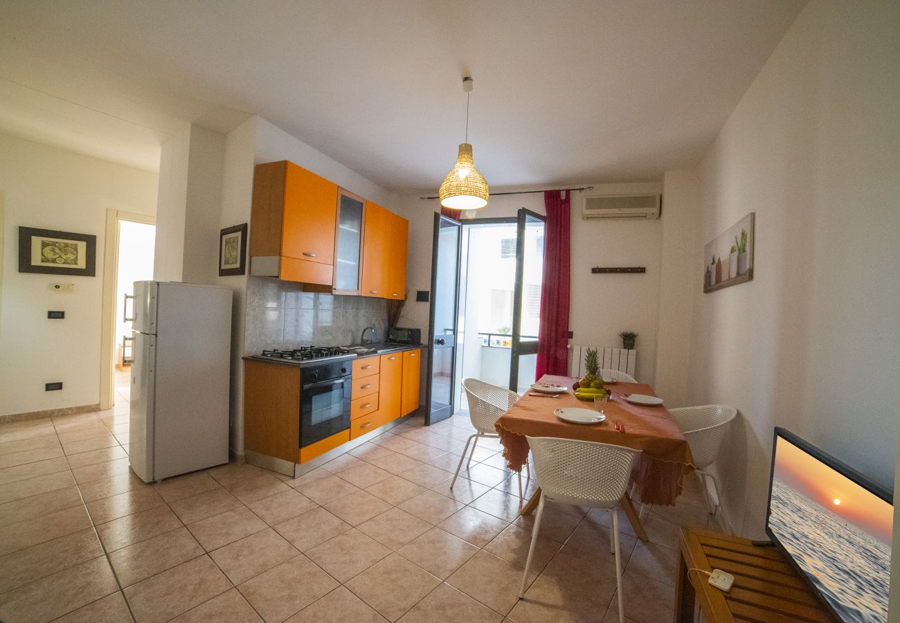 Apartment in Otranto - House for sale Otranto with 2 bathrooms garage v342