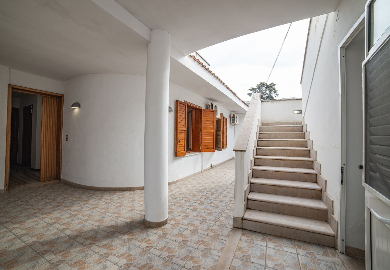 Apartment in Torre dell´Orso - House-panoramic terrace and beach access v122