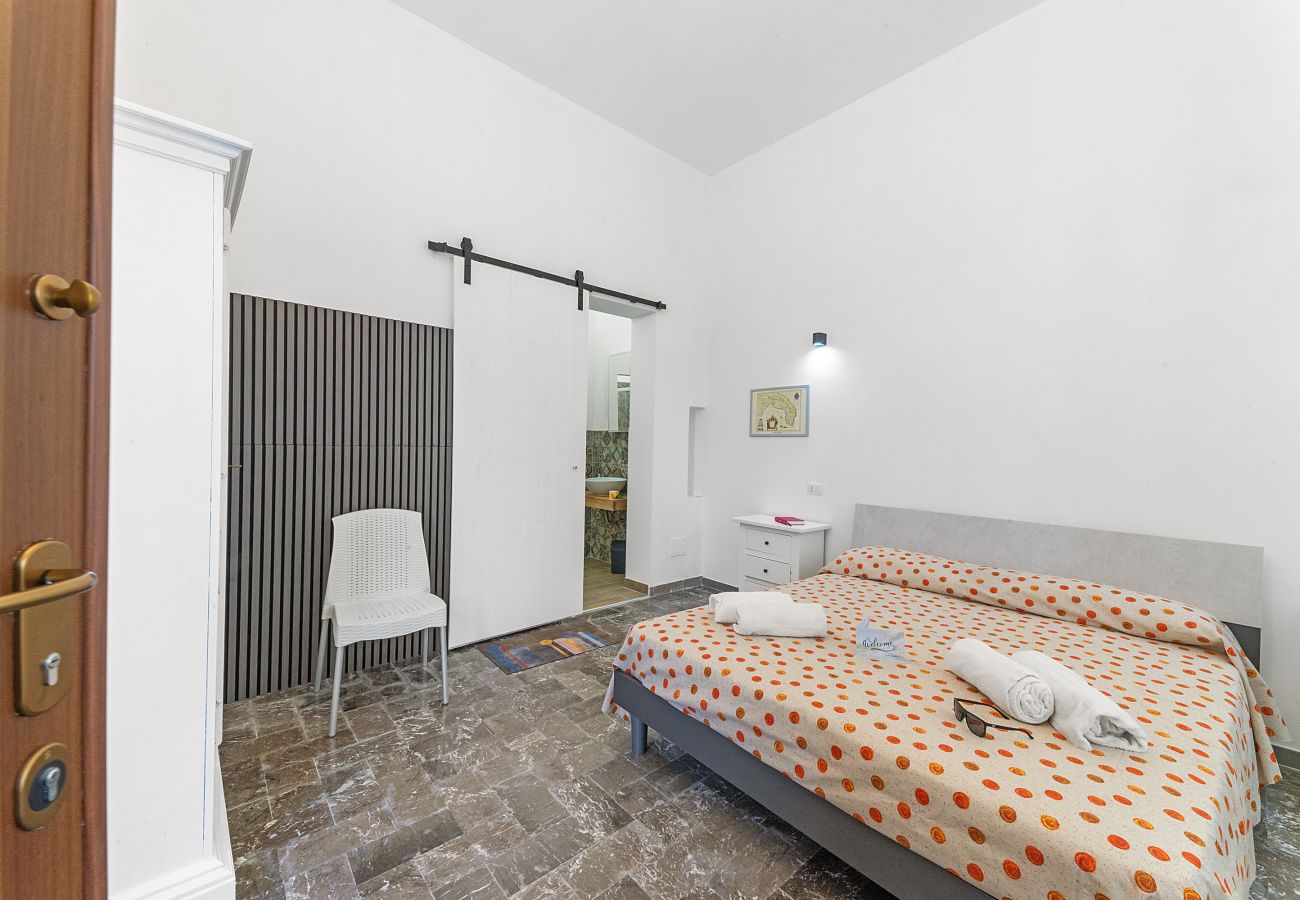 House in Santa Cesarea Terme - V251 Detached House with Garden in Cerfignano